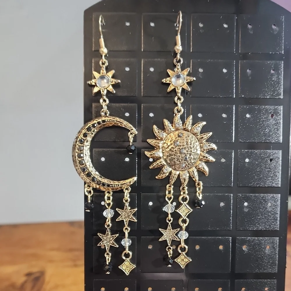 1 Pair Fashionable Gold&white Tassel Stars&Moon Rhinestone Earrings For Women FP